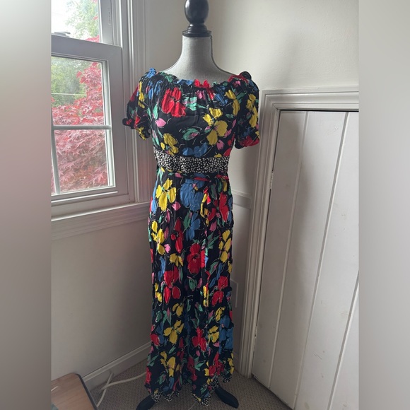 RIXO Dresses & Skirts - RIXO Maxi Dress